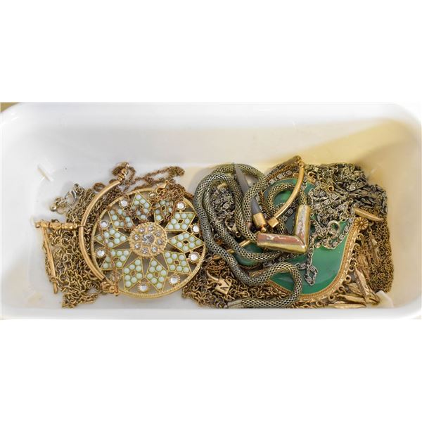 5 FASHION LADIES NECKLACES