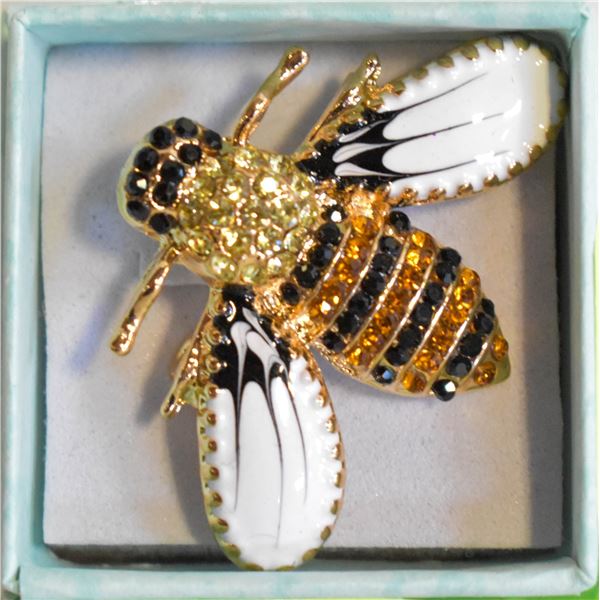 BOLD BEE BROOCH FILLED WITH CLEAR BLACK