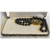 Image 1 : LADIES FASHION BEADS WITH VINTAGE