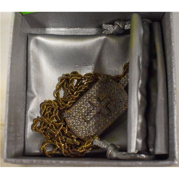 ESTATE PEOPLE JEWELRS BOX WITH ROPE NECKLACE &
