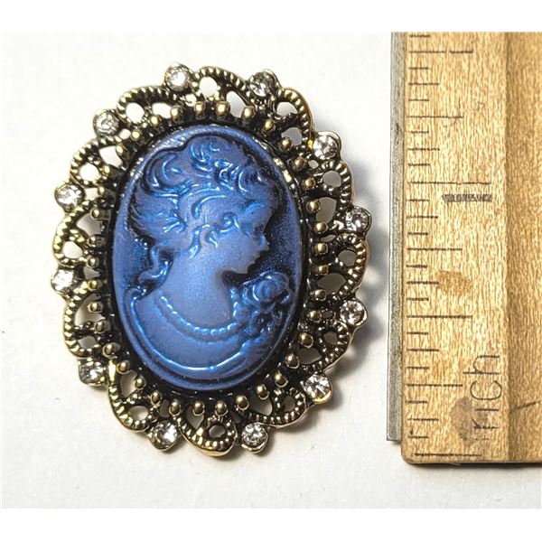 6)  ANTIQUES FILAGREE BRONZE WITH CLEAR