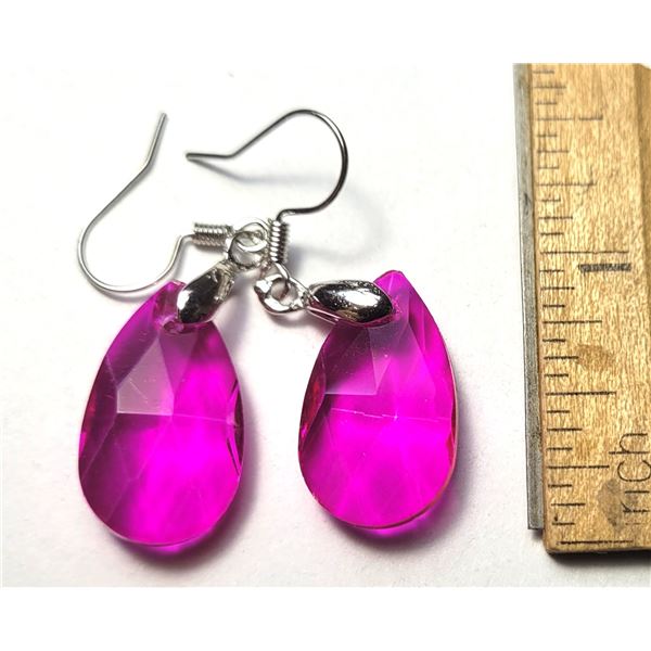 12)  HOT PINK PEAR SHAPED CRYSTAL DROP