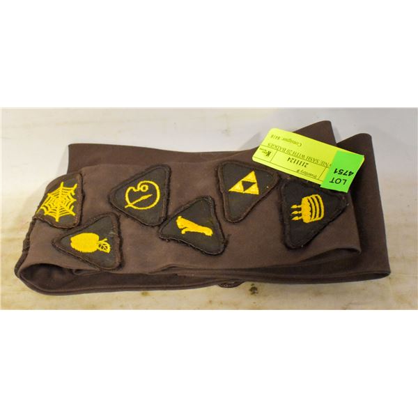BROWNIE SASH WITH 20 BADGES