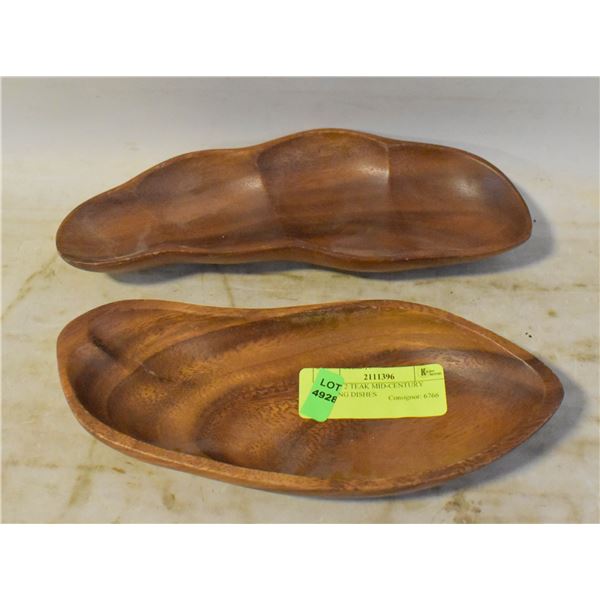 LOT OF 2 TEAK MID-CENTURY SERVING DISHES