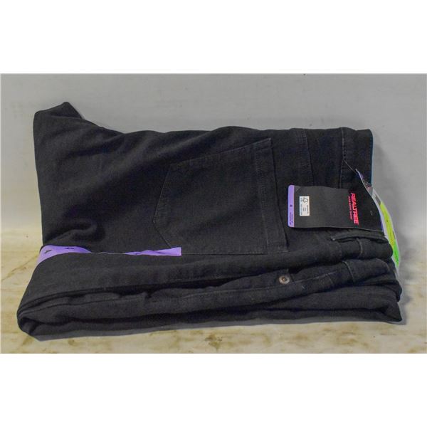 NEW WITH TAGS LADIES REALTREE SZ 4 JEANS WITH