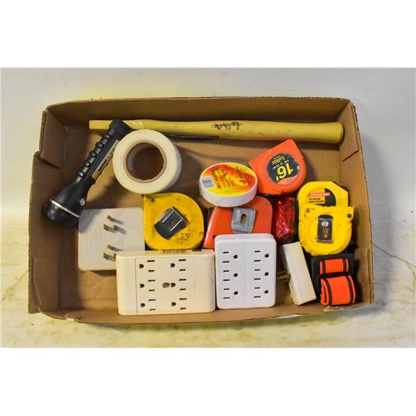 BOX OF TAPE MEASURES AND MULTI-PLUGS