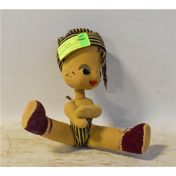 1940'S CARMEN MIRANDA DOLL