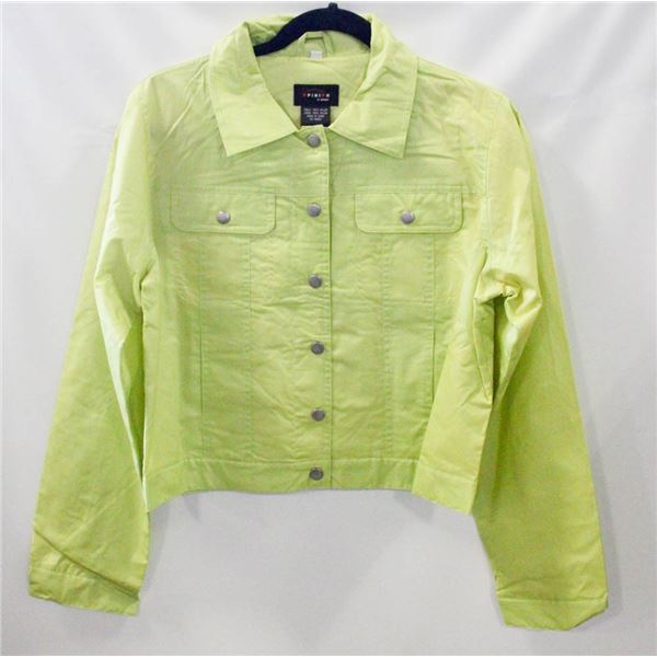 NEW GREEN RAIN COAT S/36
