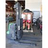Image 2 : 2021 NOBLE LIFT ELECTRIC STACKER LIFT PS35TSL-169