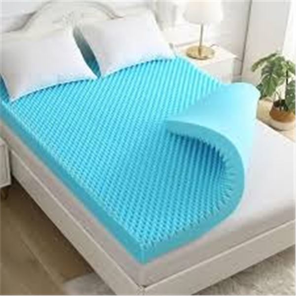 NEW WITH BOX QUINEEHOM MATTRESS TOPPER 2" FULL