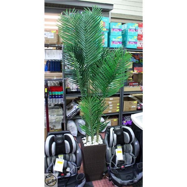 NEW ASSEMBLED 7FT ARTIFICIAL PALM TREE