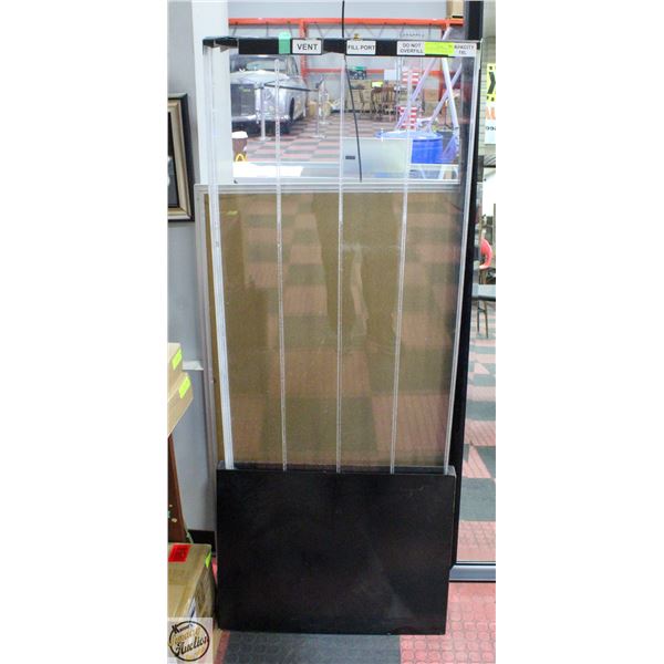 SHOWHOME FLOOR MODEL STANDING BUBBLE WALL WITH