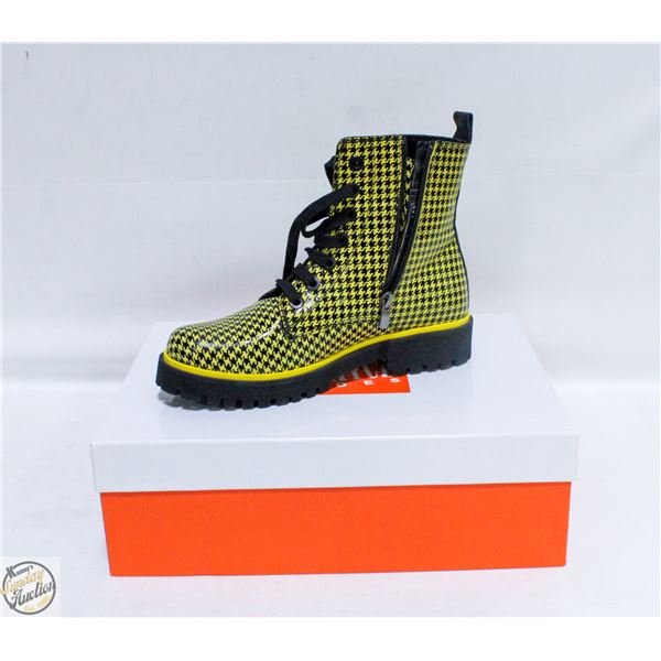 FREIGHT CLAIM: KUNITZ LANSDOWN LACE BOOTIE SIZE 40