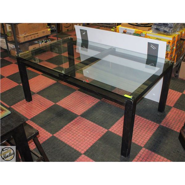 SHOWHOME FLOOR MODEL MODERN GLASS TOP DINING TABLE