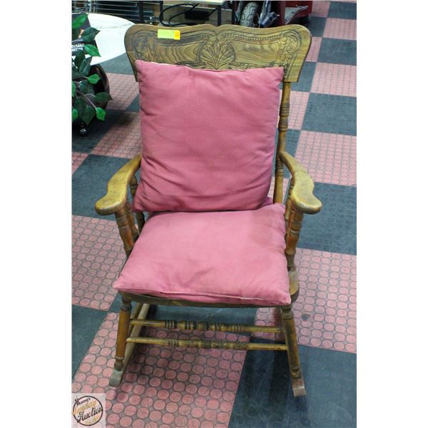 VINTAGE WOOD ROCKING CHAIR
