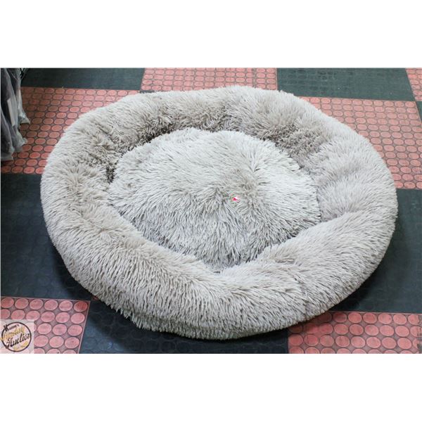 NEW LARGE DOG BED