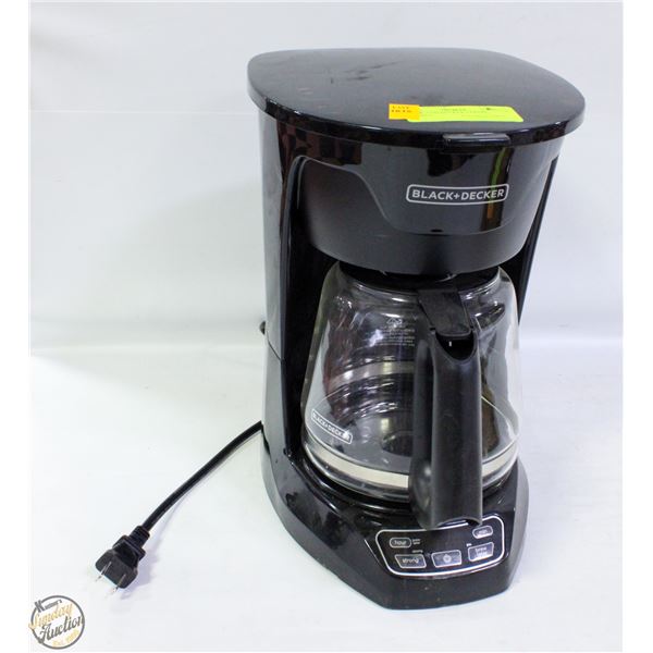 BLACK AND DECKER COFFEE MACHINE