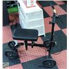 Image 1 : KNEE SCOOTER WITH BRAKES