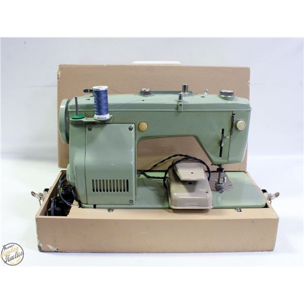 VTG BROTHER PROFILE #991 SEWING MACHINE ESTATE