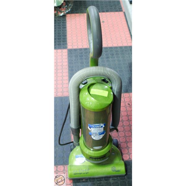 EUREKA BAGLESS EZ KLEEN - ADJUSTABLE HANDLE