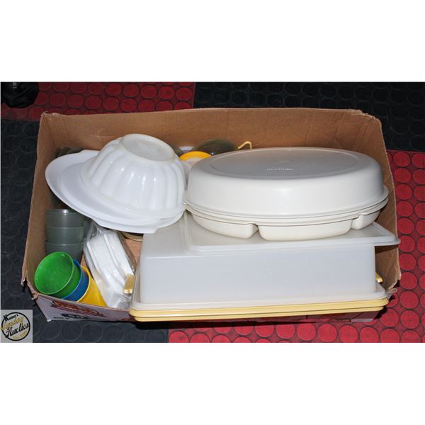 35 PCS VINTAGE TUPPERWARE