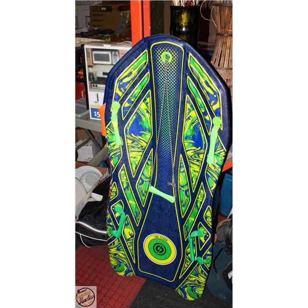 PAIR OF WINTER SLEDS