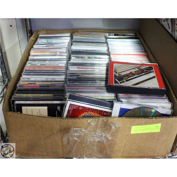 DJ ESTATE BOX OF VARIOUS MUSIC CDS