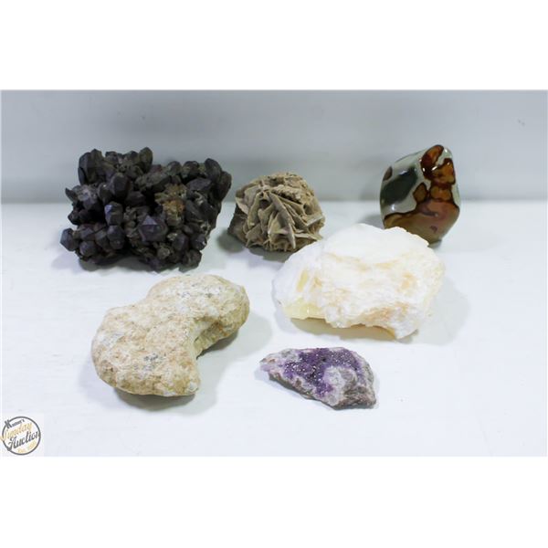 FLAT OF ASSORTED STONES