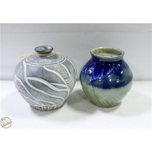 LOT OF 2 VASES