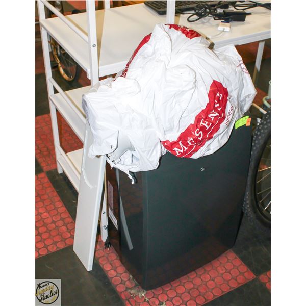 LG AIR CONDTIONING UNIT