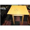 Image 1 : COMPACT 2 LEAF TABLE + 3 CHAIRS