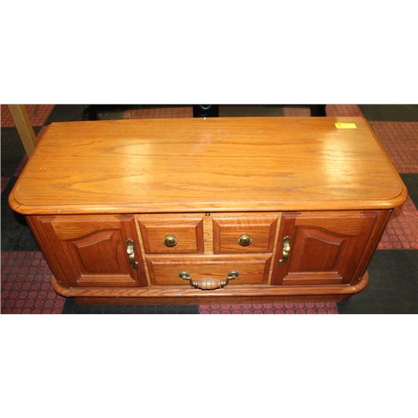 HUPPE CEDAR CHEST