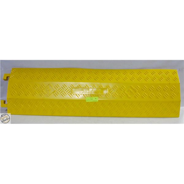 CABLE MAT 3' LONG