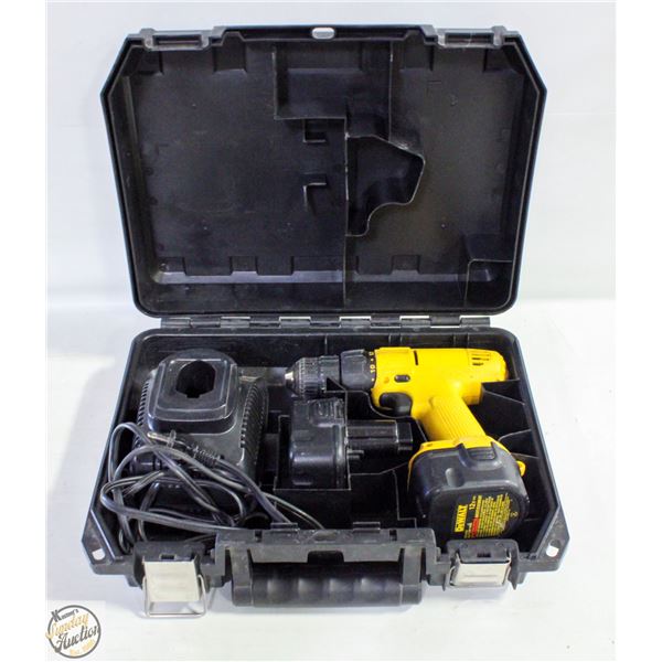 DEWALT DW907 CORDLESS DRILL WITH CHARGER, SPARE