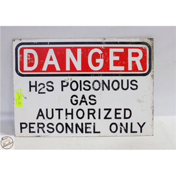 METAL DANGER SIGN 20 INCHES X 14 INCHES