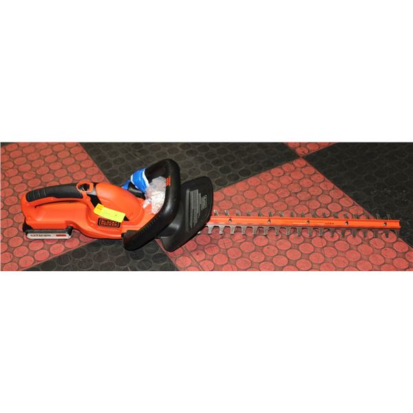 BLACK-DECKER 20V. LITHIUM 22" TRIMMER WITH