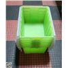Image 1 : BUNDLE OF FLIP TOP STORAGE TOTES CLEAR+LIGHT GREEN