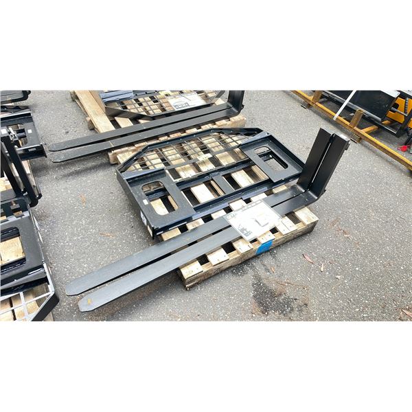 GIYI GY-SF60 BLACK INDUSTRIAL SKID STEER FORKLIFT ATTACHMENT WITH FORKS