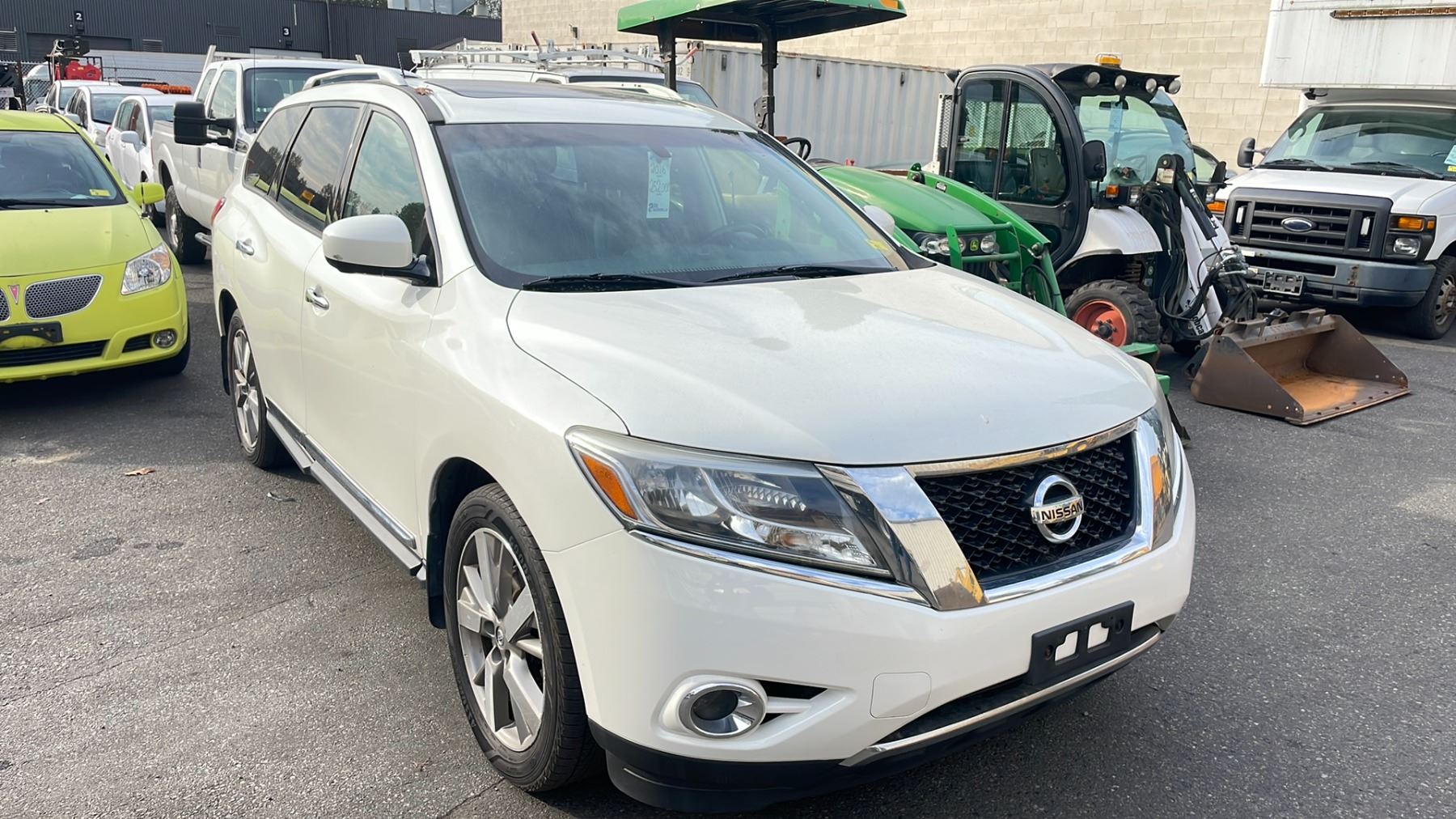 2016 NISSAN PATHFINDER, PLATINUM, 4DR SUV, WHITE, VIN 5N1AR2MM7GC617984 ...