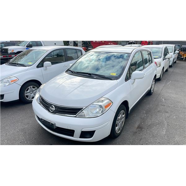 2012 NISSAN VERSA, 4DRSW, WHITE, VIN 3N1BC1CP9CK810015,