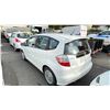 Image 2 : 2009 HONDA FIT, 4DRSW, WHITE, VIN JHMGE88529S804363,