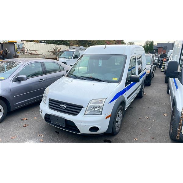 2013 FORD TRANSIT CONNECT XLT, 4DR CARGO VAN, WHITE, VIN NM0LS6BN8DT131083,