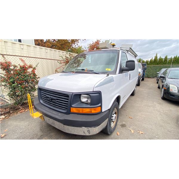 2006 GMC SAVANA 2500, 3DR CARGO VAN, WHITE, VIN 1GTGG25V261229874,