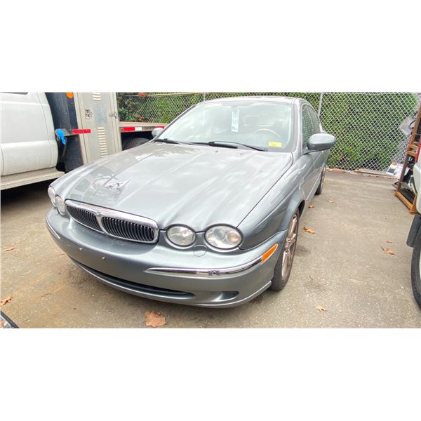 2003 JAGUAR X-TYPE 4DRSD GREY VIN SAJGA51C03WD21432,