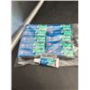 Image 2 : Travel Size Crest Plus Scope Whitening Toothpaste Lot of 12 x 20mL Tubes