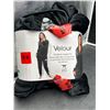 Image 2 : Black Bow Women’s Velour Lounge Set, 2-pieceSize M/M