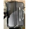 Image 5 : Swissgear In-Transit Collection Expandable Hardside Luggage 3 Piece Set – Black 17.5 x 12 x