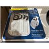Image 2 : Kirkland Signature Golf Gloves, Right Hand, Small, 4-Pack