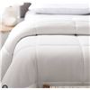 Image 1 : Below Zero Cooling Comforter Queen Size 229 x 249 cm