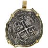 Image 2 : BOLIVIA, Potosí, cob 8 reales, 1679 C/E, rare, mounted pillars-side out in 18K gold pendant